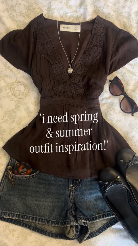Instagram post by @lilyofthevalley081 for hollister. Caption reads: #Hollisterpartner HOLLISTER SALE: #ad May 22-25th....