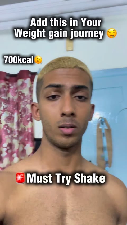 Instagram post by @nivedfit for Evogen Nutrition. Caption reads: Simple bulking shake that gives serious results....