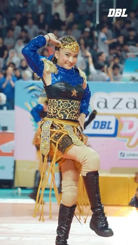 Instagram post by @dbldance for AZARINE. Caption reads: [...] - SMAN 70 Jakarta #GlowLikeAChampion....