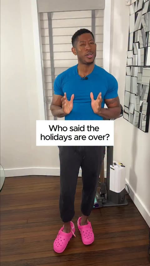 Instagram post by @weeklyhomecheck for Shark Home. Caption reads: ❌ GIVEAWAY CLOSED ❌ 

It’s time for the week 5....