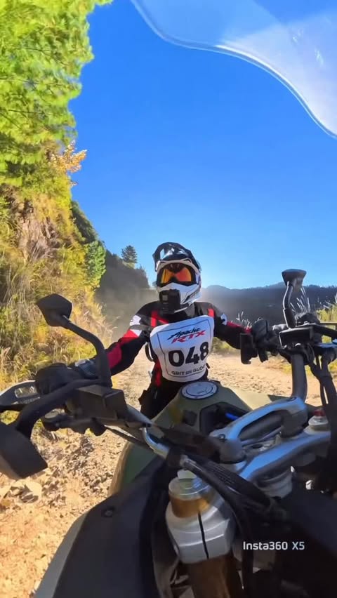 Instagram post by @missbikerr for Insta360. Caption reads: Peace looks like this 🧚🏻‍♀️⛰️ 
.
#bike #biker....