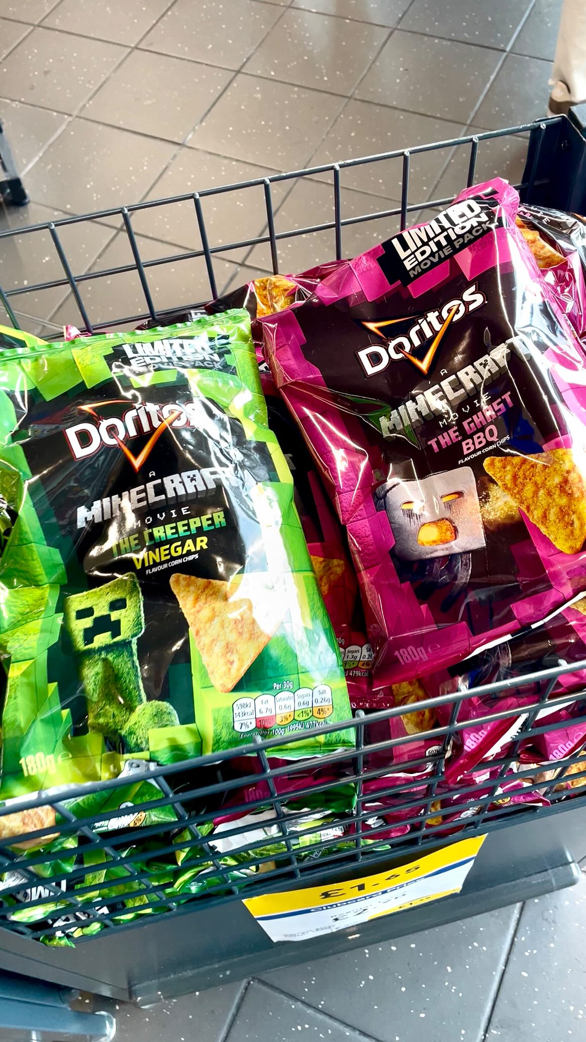 Instagram post by @lezzetariyorum for Doritos. Caption reads: #Yeni Minecraft Doritos Cipsler🎮

Minecraft....