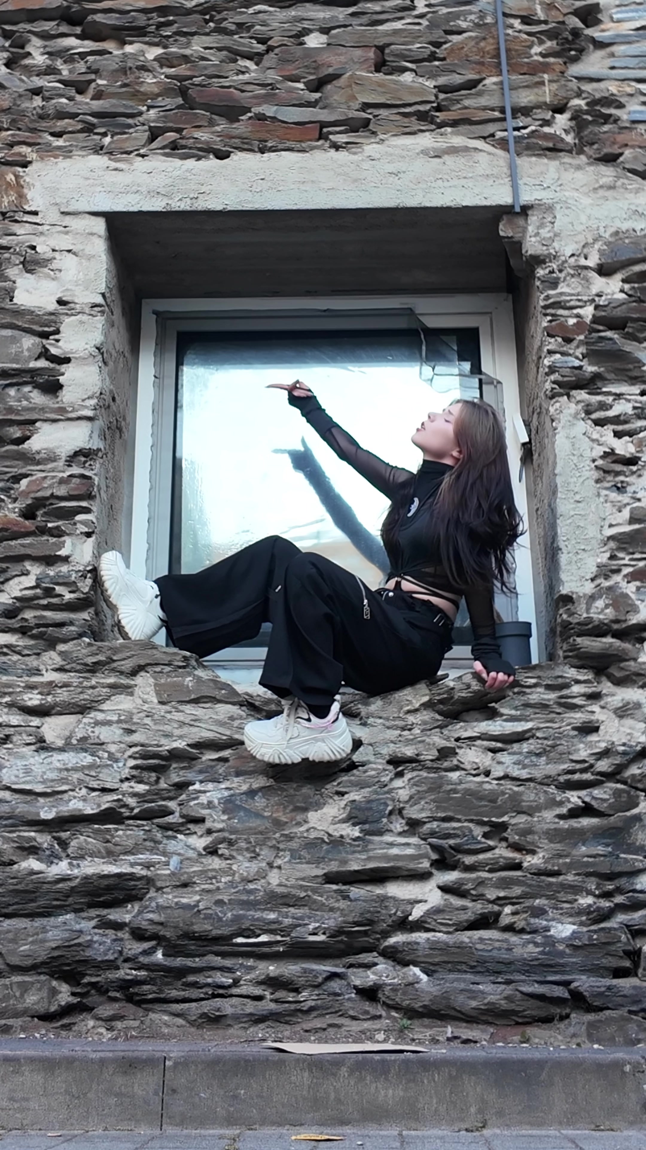 TikTok post by @mxd.kid for Nevstudio. Caption reads: [...] back as a support?🩷 —> Clothes from:....