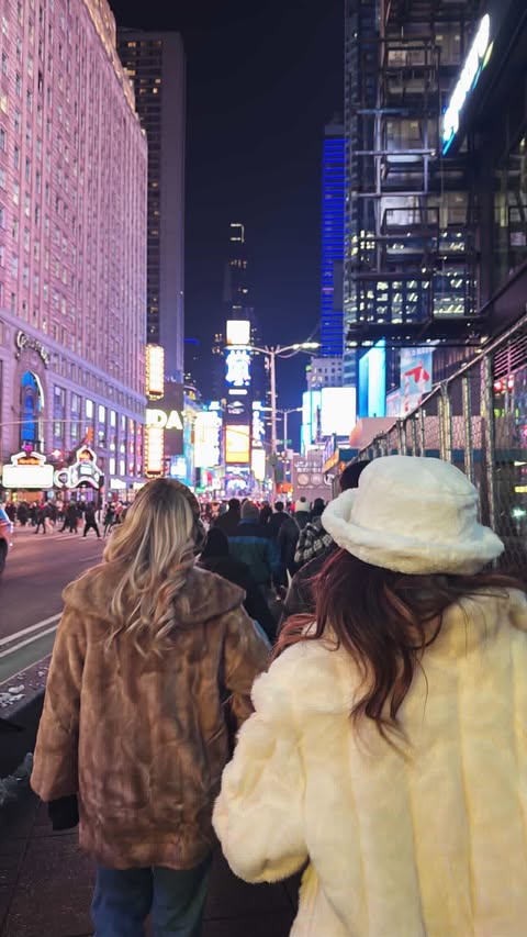 Instagram post by @allieschnacky for Feeding America. Caption reads: Had to hop on this trend 🎁🤍 Here are some gifts....