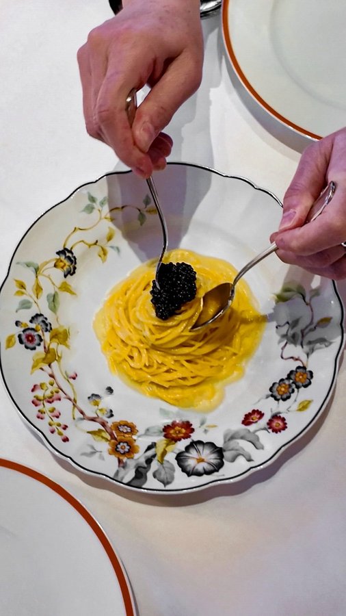 Instagram post by @londongastroboy for Champagne Ruinart. Caption reads: #ItalianCuisine 🥂 Channelling Summer in Capri....