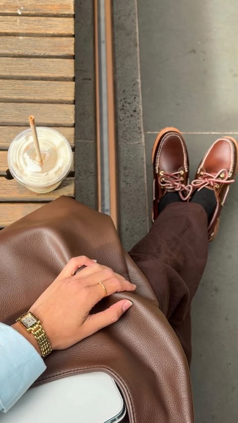 Instagram post by @tiffanys.album for Timberland. Caption reads: [...] your local Melbourne ‘cool girl’👀)....