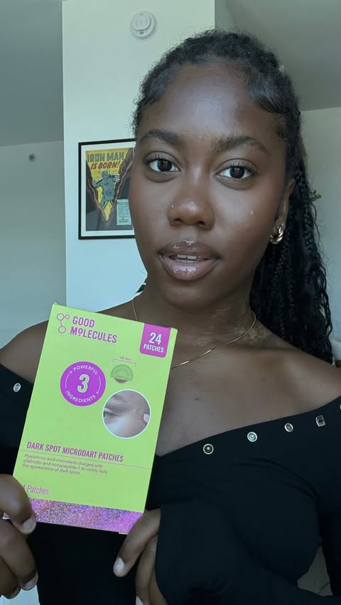 Instagram post by @maya.beatrizz for Good Molecules. Caption reads: [...] dark spots just got easier with the....