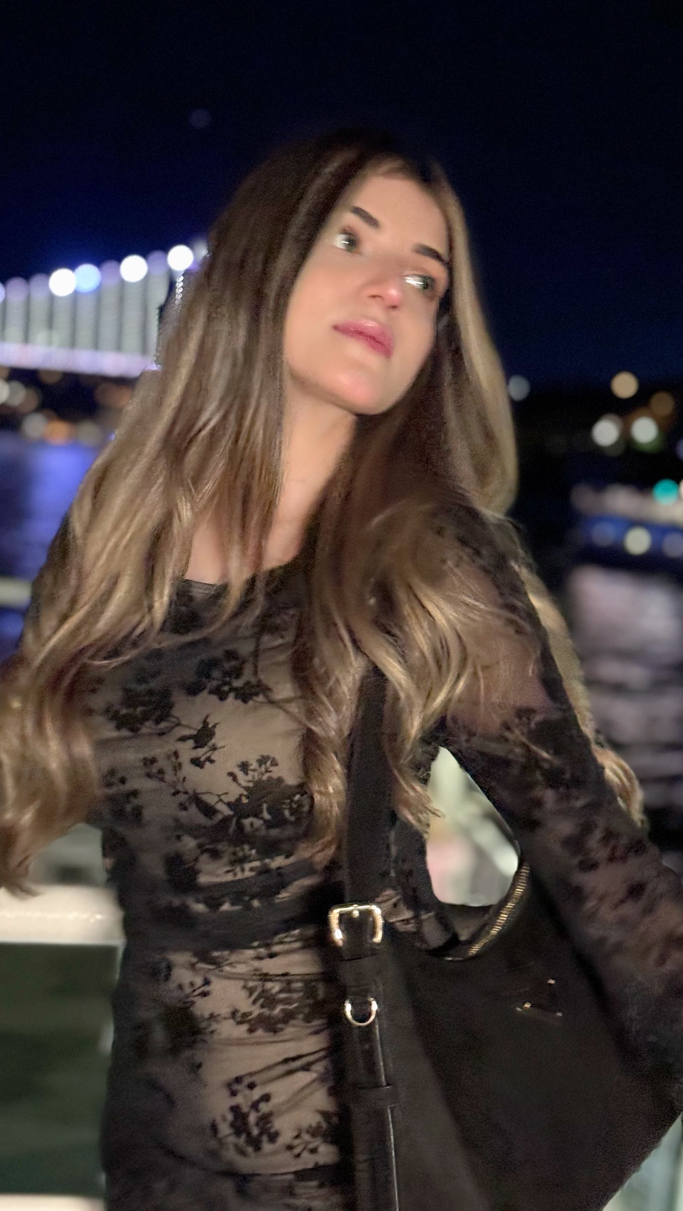 Instagram post by @___samiasarfraz___ for Cider. Caption reads: She has stories to tell and the moon has time to....