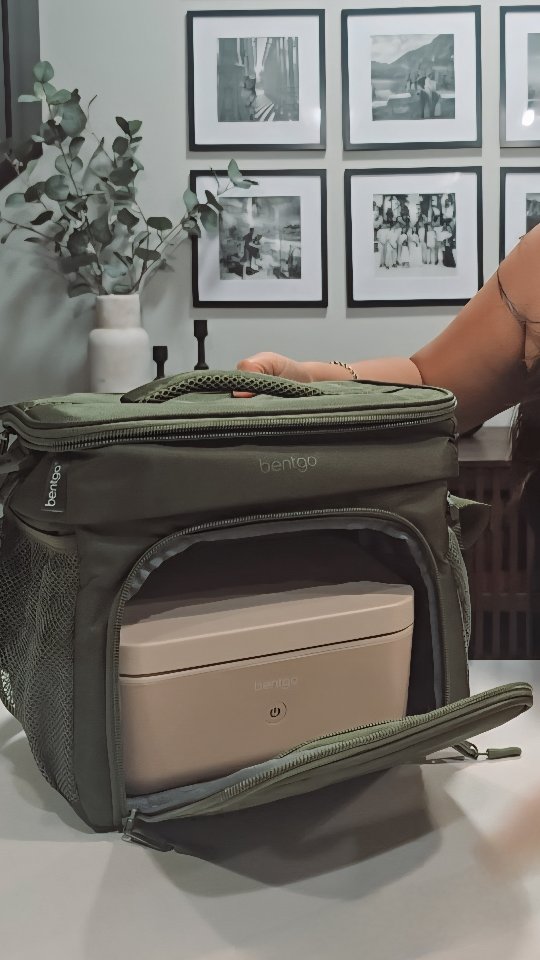 Instagram post by @lifewithmytribe_ for Bentgo. Caption reads: Another day, Another Packed Lunch for my....