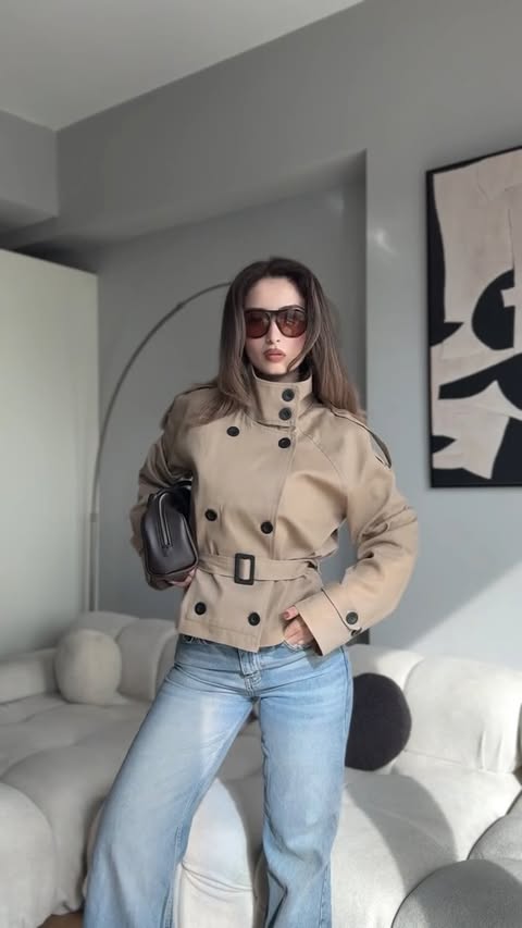 Instagram post by @busrarii for Trendyolmilla. Caption reads: Favori parçanız hangisi olduu? @trendyolmilla....