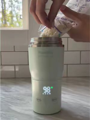 TikTok post by @karissa.mamanursern for Papablic. Caption reads: This portable bottle warmer from @papablicofficial....