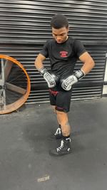 Instagram post by @kingrobertiii for Contenders Clothing. Caption reads: [...] new gear, shouts out to @venum &....