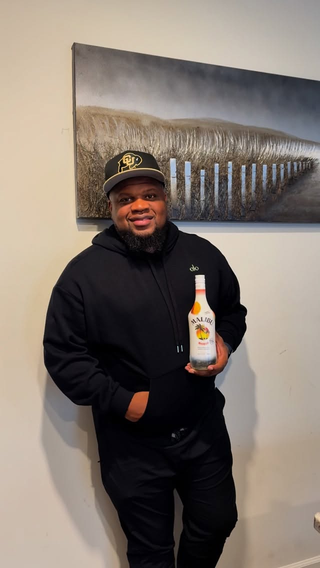 Instagram post by @gheefunny for Malibu Drinks. Caption reads: 🌴 Sip the tropical vibes with @malibu_rum 🍹....