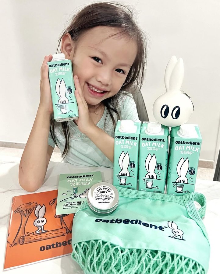 Instagram post by @singapore.babydiary for Oatbedient. Caption reads: Health is important for our family well being 🌾.....