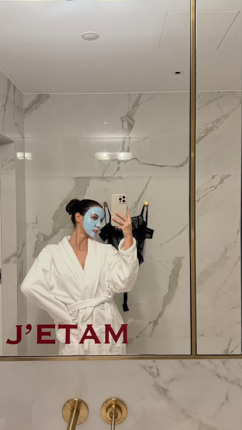 Instagram post by @aleksandrasosfa for Davines. Caption reads: @etam the sweetest Santa of 2025

let the pyjama....