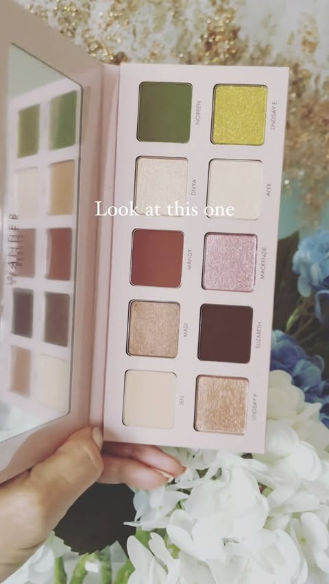 Instagram post by @sissi_the_german for Dew of the Gods. Caption reads: #GiftedByIPSY 🤩💫✨5 full sized beauty products....