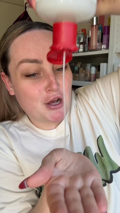 Instagram post by @ashleedaymua for essie. Caption reads: [...] @garnieraunz @nyxcosmetics_aunz @essie....