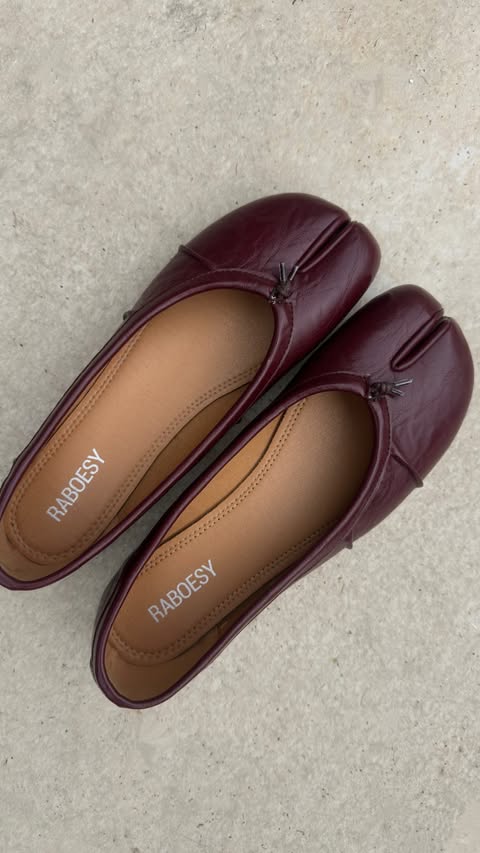 Instagram post by @maimy_pea for Raboesy. Caption reads: [...] big lover of a ballet flat and these....