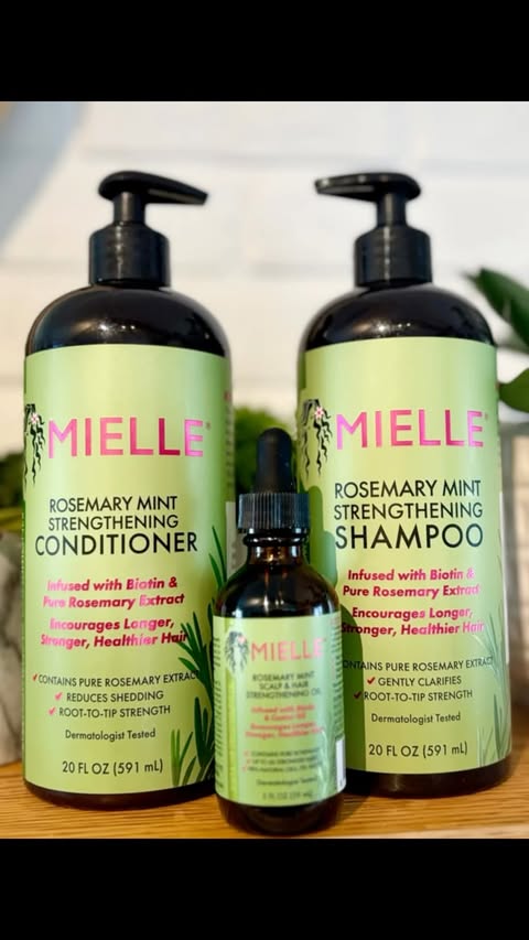 Instagram post by @krame_explore for Mielle Organics. Caption reads: [...] it way more than me. ￼ @influenster....