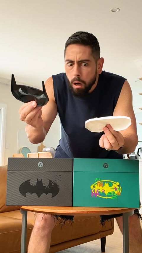 Instagram post by @insertrichie for RayNeo. Caption reads: Unboxing RayNeo Air 4 Pro × Batman Limited Justice....