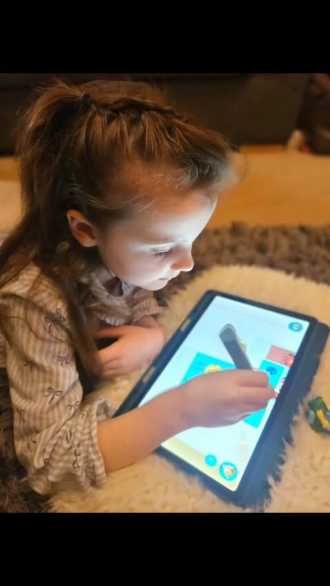 Instagram post by @memoirs_of_a_mummy_ for Edurino. Caption reads: [...] genuinely worthwhile) for your child,....