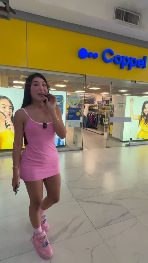 Instagram post by @dianafletess for Coppel. Caption reads: Amamos @coppel 💛💕.