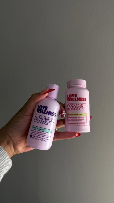 Instagram post by @thyriifrazier for Love Wellness. Caption reads: [...] with the same routine >>> 
THANKS TO LOVE....