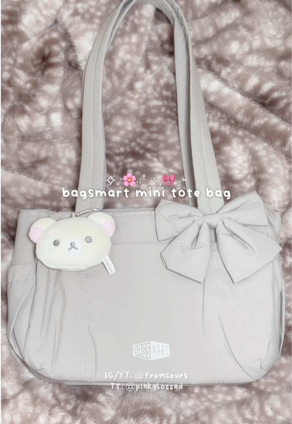 TikTok post by @pinkglossed for Bagsmart. Caption reads: my new mini tote bag!! #bagsmart #totebag....