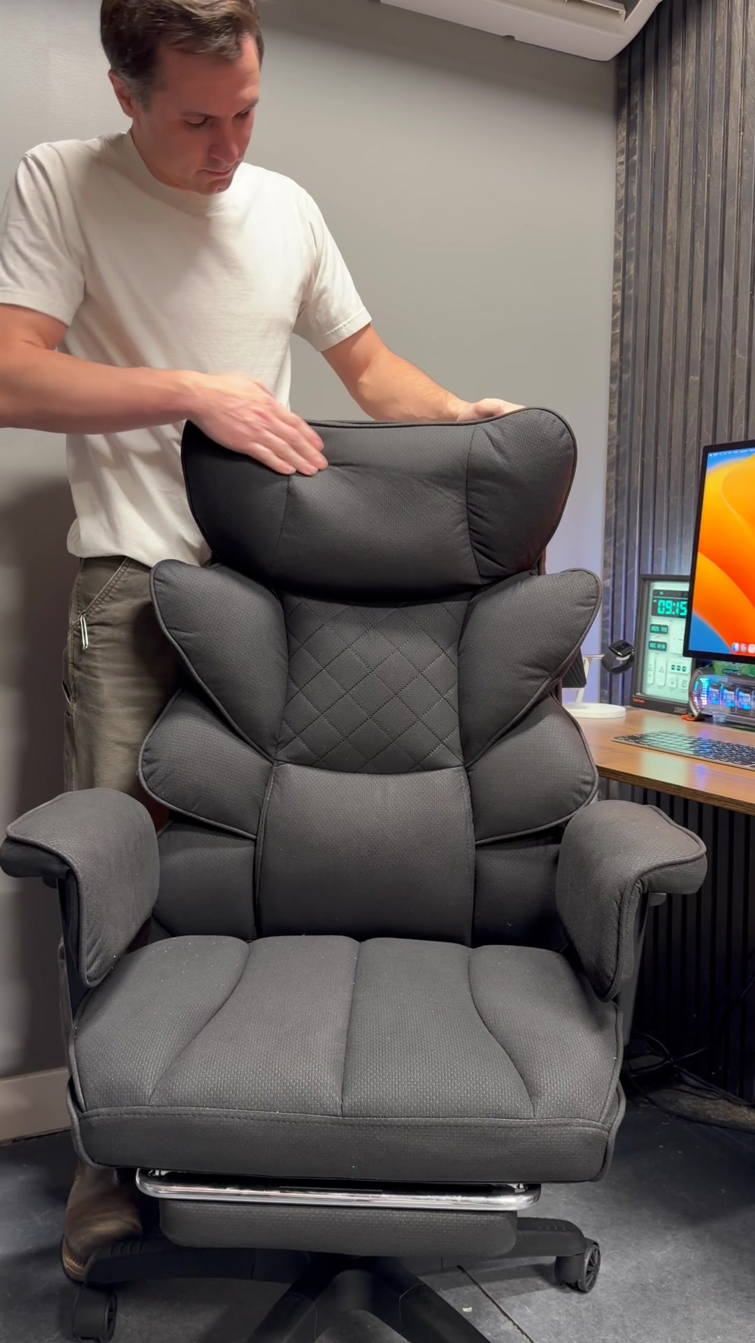 TikTok post by @daveystruggle for DOWINX. Caption reads: Super comfortable computer chair @Dowinx....