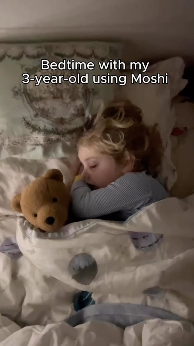 Instagram post by @laurenhadalittlelamb for Moshi Kids. Caption reads: [...] code LAURENHADALITTLELAMB @playmoshikids....
