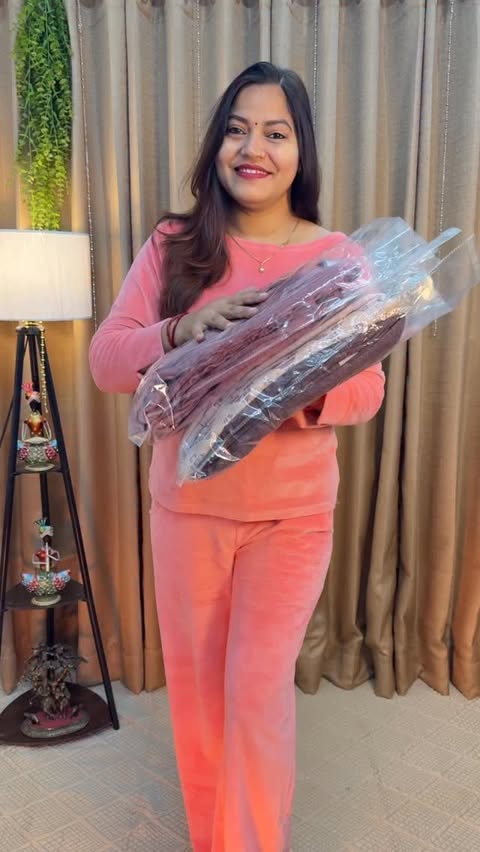 Instagram post by @style_with_adhira for Flipkart. Caption reads: Stay warm. Stay classy. ❄️✨
This winter, wrap....