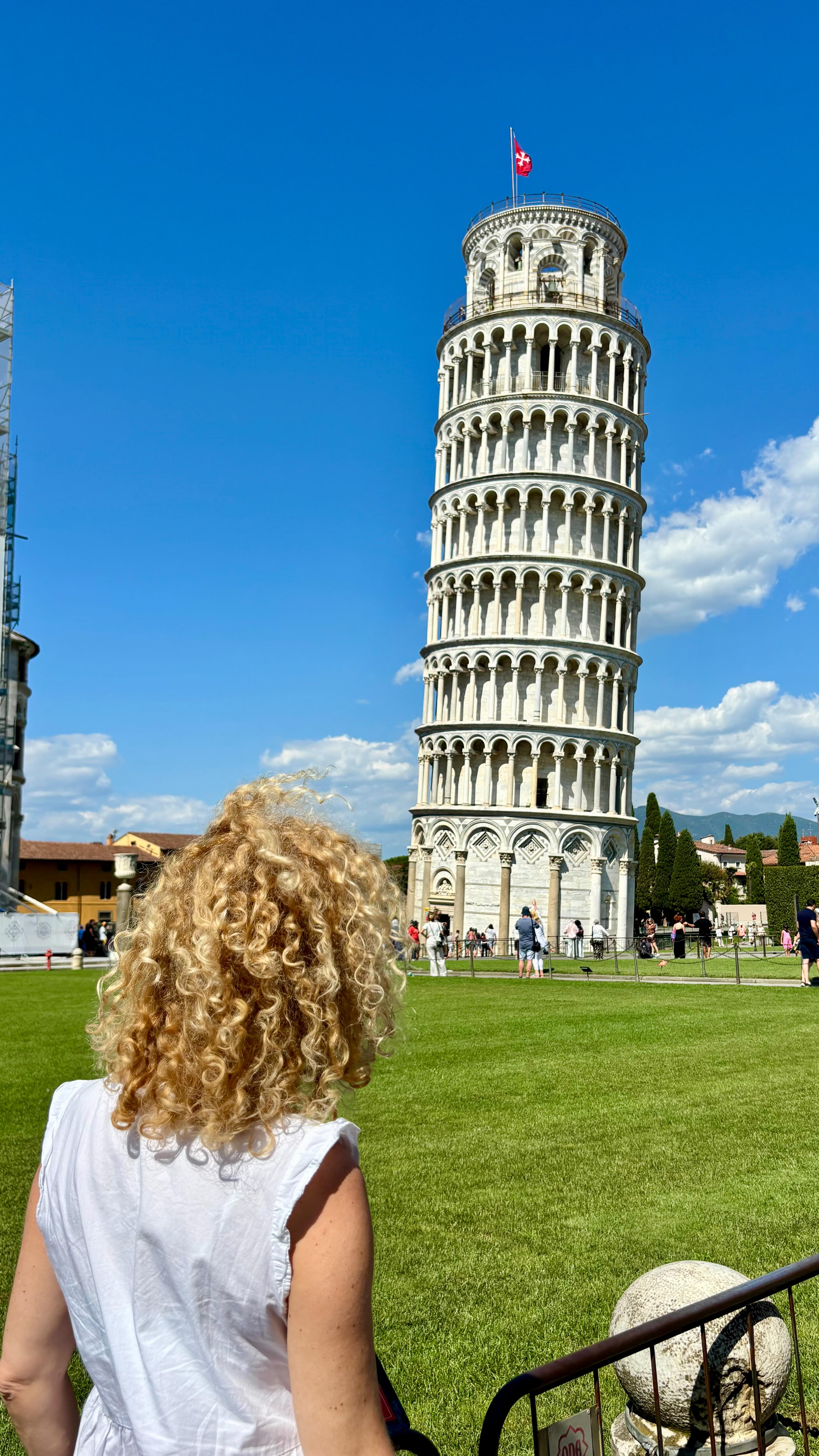 Instagram post by @_igeuropa for Girls LOVE Travel®. Caption reads: My weekend in Tuscany 

Around in Pisa and in....