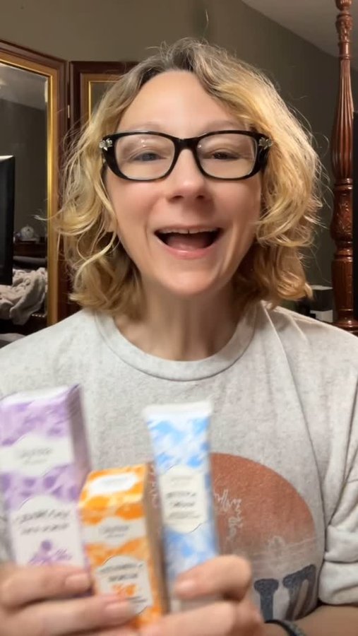 Instagram post by @shannonmarie.0316 for Lilyana Naturals. Caption reads: Thank you so much @lilyana_naturals for sending me....