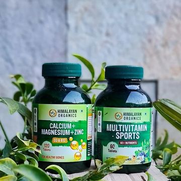 Instagram post by @jonathankrl for Himalayan Organics. Caption reads: @the_himalayan_organics 
Brings a capsule that....