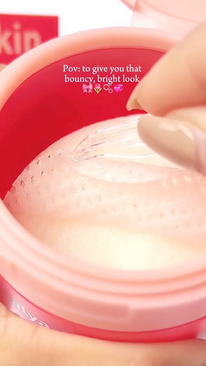 Instagram post by @rishani.ii for Alya Skin. Caption reads: Clear skin? 🫧💕 Just a swipe away. 🌷
Gentle,....