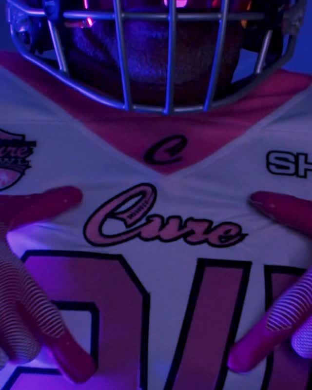 Instagram post by @savagecollegefb for SHOC. Caption reads: "Not a regular CEO" 

The @staffdna team are all....