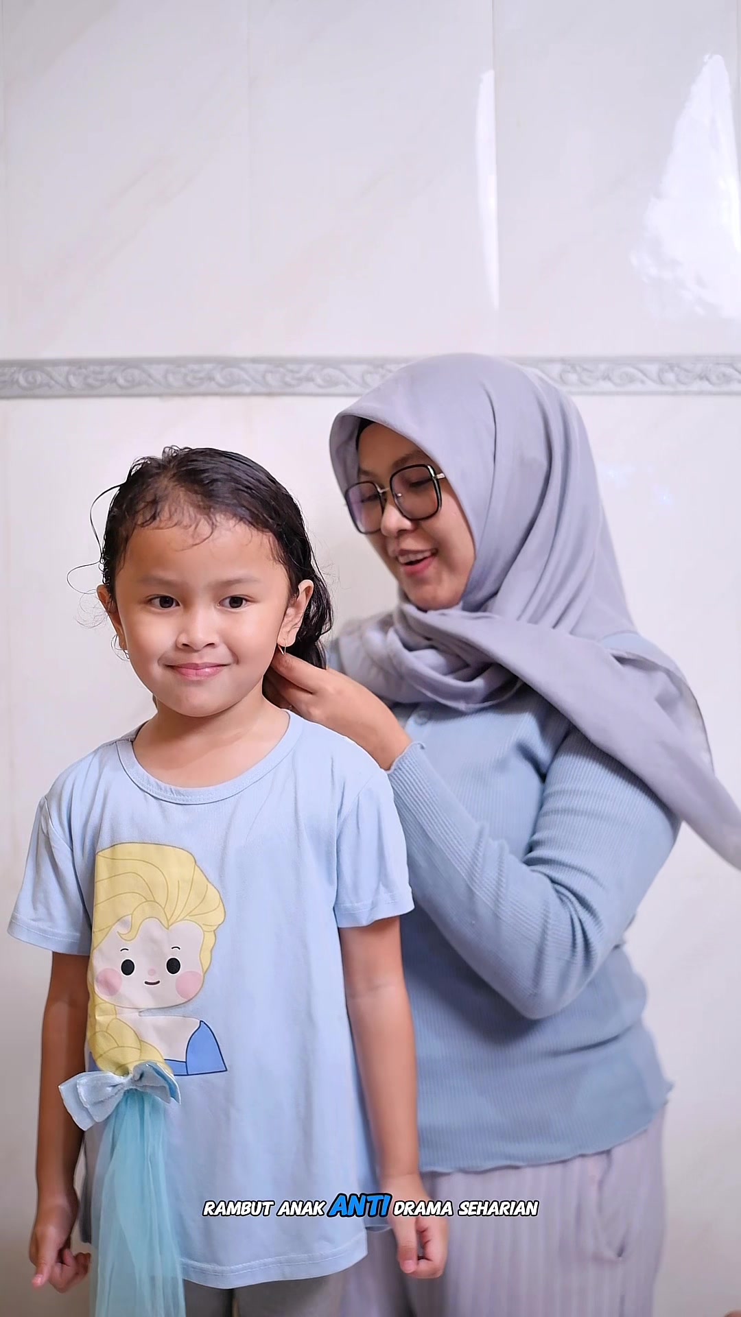 TikTok post by @deri_emon for GENTLY Baby. Caption reads: [...] sama Hair Lotion Smooth Keratin dari Gently....