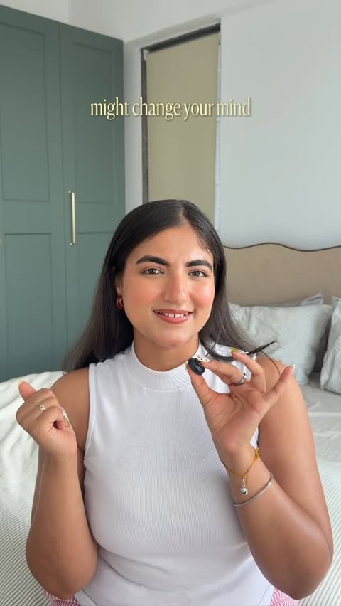 Instagram post by @jhanvi_sadhwanii for YesMadam. Caption reads: [...] new users only 💛 #KoreanWaxingRitual....