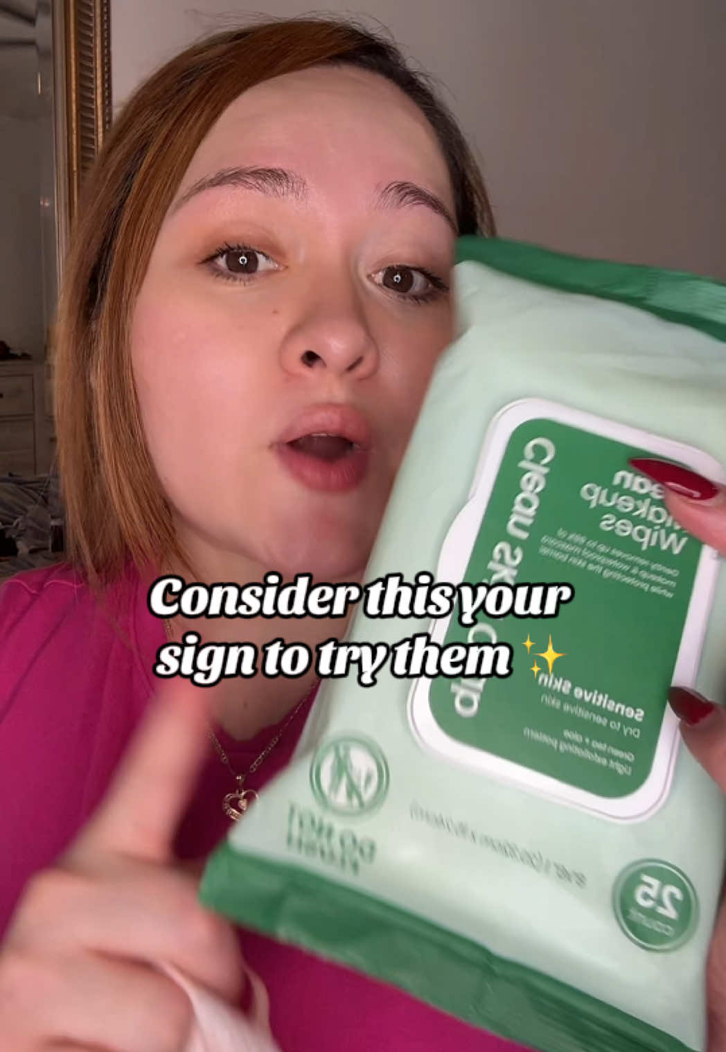 TikTok post by @vidaconaileen24 for Clean Skin Club. Caption reads: [...] for the rest of my routine 🫧 These @Clean....