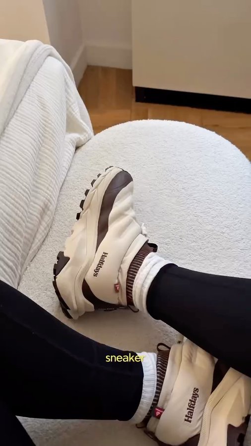 Instagram post by @newyorkbyjenny for Halfdays. Caption reads: #ad Thank me later 

@hoka and @halfdays....