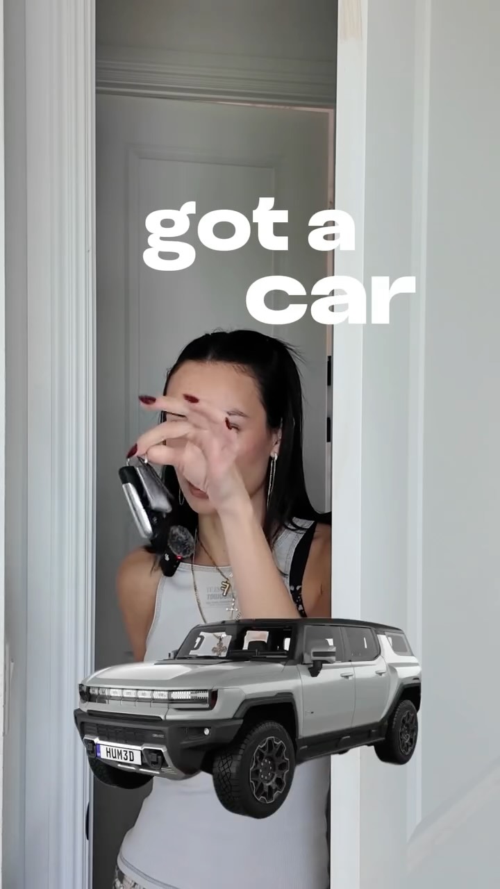 Instagram post by @mafeanzures for GMC. Caption reads: the package in question: @gmc 

#fyp #GMCHummerEV....