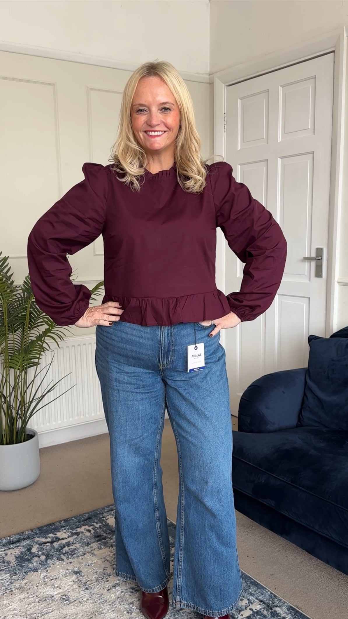 Instagram post by @dress_loving_mama for New Look. Caption reads: #ad
Try on the @newlook Adalae jeans with me! (as....