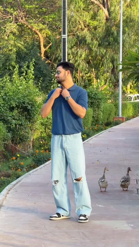 Instagram post by @_mohd_shams_khan_ for Amazon Fashion. Caption reads: [...] for outfit 🔗 #getstyledwithamazon....