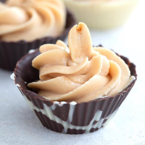 Instagram post by @fooddreamer for LILY'S. Caption reads: Want to win over your sweetie but don't want the....