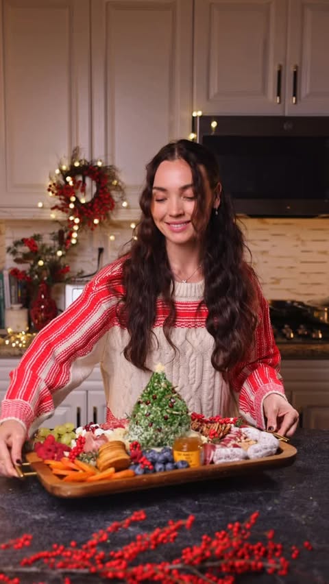 Instagram post by @alina_prokuda for Lifeway Foods. Caption reads: All I want for Christmas is cheese… especially....