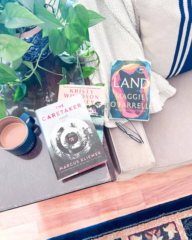 Instagram post by @amy_alwaysreading for Gallery Books Group. Caption reads: ✨WhatchaReading Wednesday? Many thanks to my....