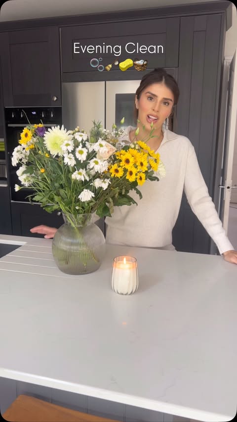 Instagram post by @___irsa___ for SuperSavvyMe. Caption reads: Ad | Do the evening clean and you’ll thank....