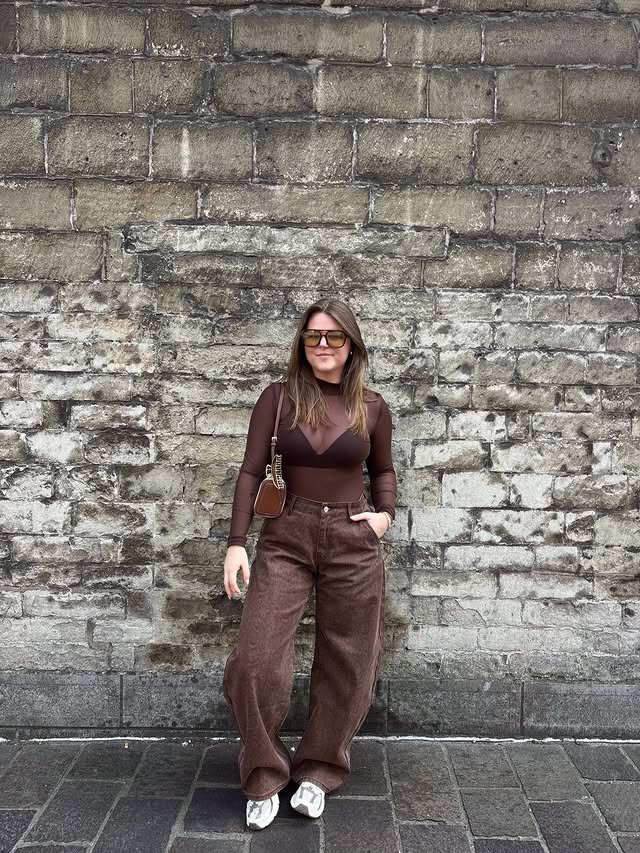 Instagram post by @axellevlaeminck for LOAVIES. Caption reads: Loavies keeping my brown era alive 🤎✨ [...].
