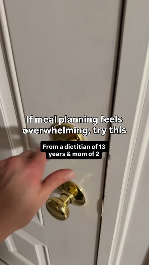 Instagram post by @thesassydietitian for Hungryroot. Caption reads: Meal planning doesn’t fail because you lack....