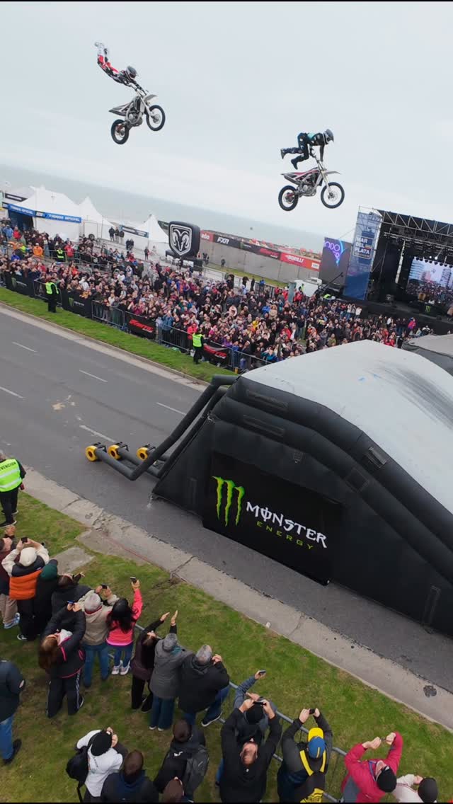 Instagram post by @mardelplataweb_ for Monster Energy. Caption reads: Freestyle Show Monster 🏁 
#endurodelinvierno....